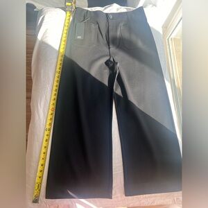 Jones New York Black Cropped Pants